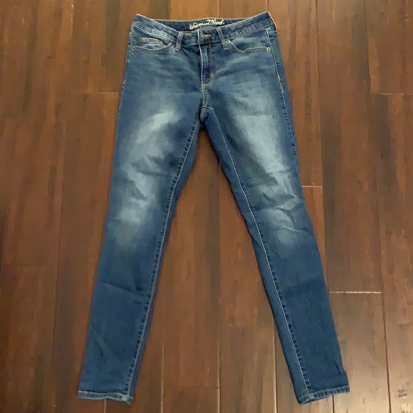Universal Thread Jeans - Picture 1 of 6